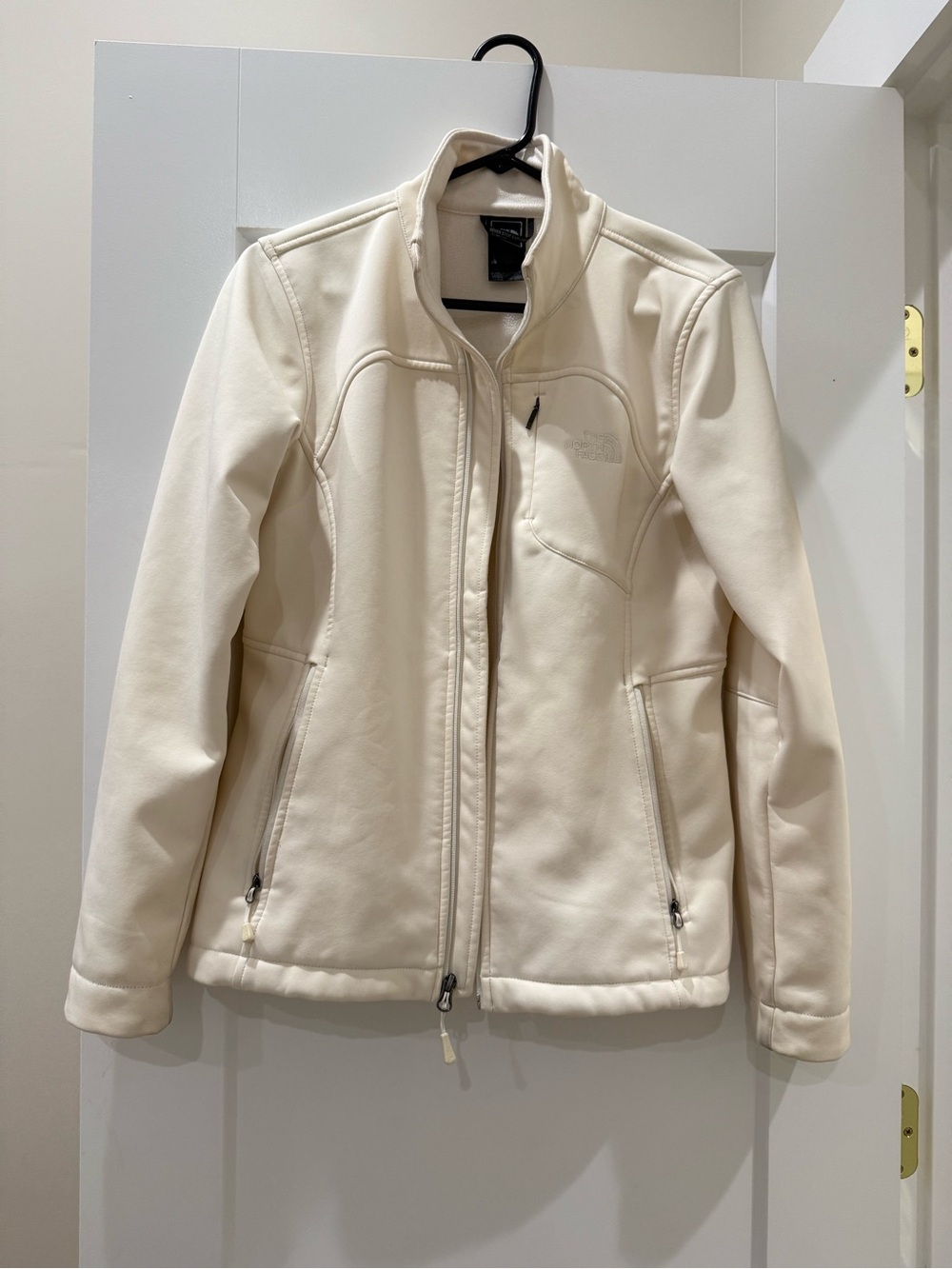The North Face Women's Cream Softshell Utility Jacket Medium